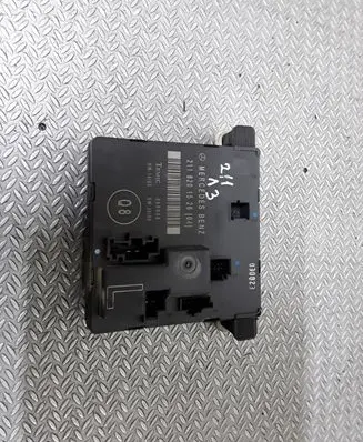 Mercedes-Benz E W211 Door control unit/module 2118201526