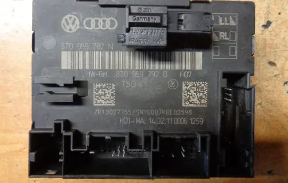 Audi A4 S4 B8 8K Door control unit/module 8T0959792B