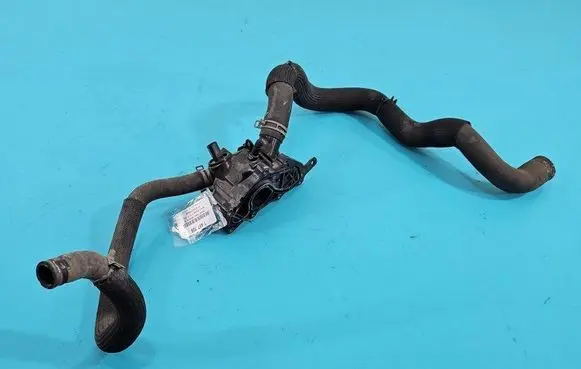 Engine coolant pipe/hose