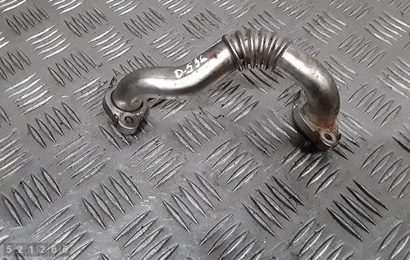 Volkswagen PASSAT B7 Air intake hose/pipe 03L131521D