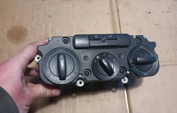 Volkswagen Caddy Climate control unit 53701cf