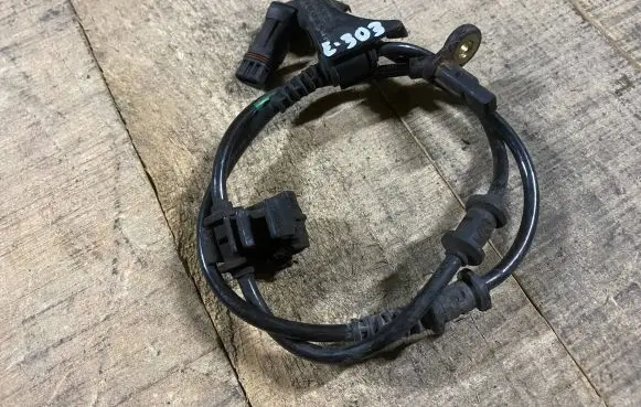 Mercedes-Benz ML W164 ABS brake wheel speed sensor a1644210094 1644210094