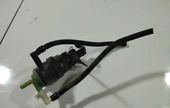 Windscreen/windshield washer pump