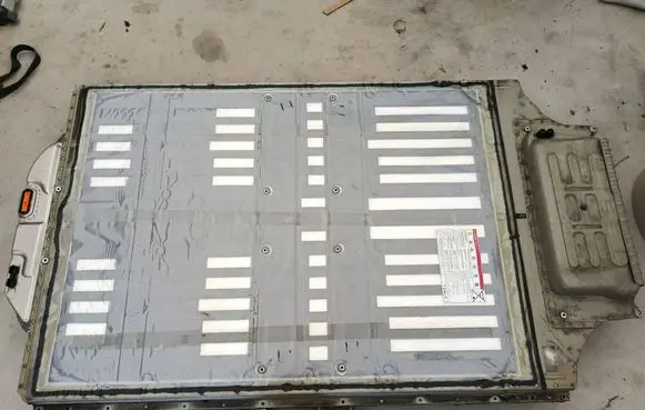 Tesla Model S Hybrid / electric car battery 105589300C 75YW1350VDC T16A0012272