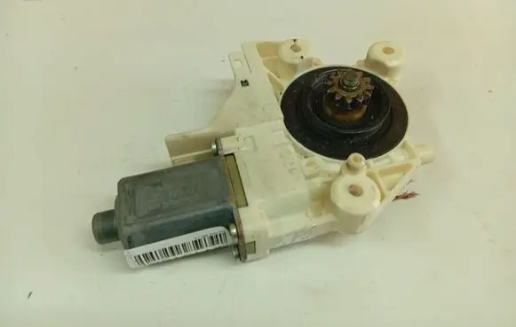Ford Focus Front door window regulator motor 4M5T14A389