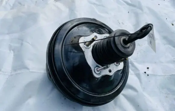 Dodge Magnum Brake booster p04779469ab 32068121
