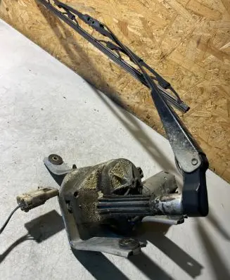 Nissan Almera Tino Rear window wiper motor 28710BU010 404678 5070