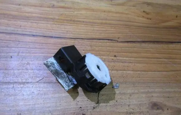 Mazda 3 I Ignition lock contact 