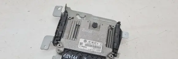 Volkswagen Touran I Engine control unit/module 03C906027R 0261S04621