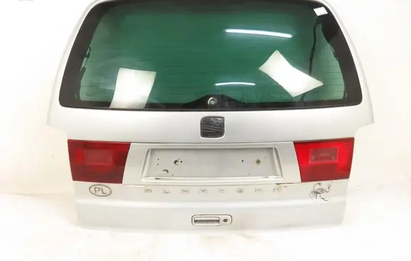 Tailgate/trunk/boot lid