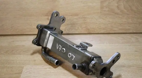 Volvo V70 EGR valve cooler 30637142