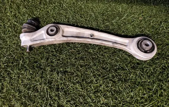 Audi A6 Allroad C7 Front lower control arm/wishbone