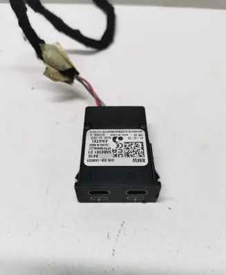 BMW 2 Active Tourer U06 USB socket connector 5A8418101 35717876A 057532312270