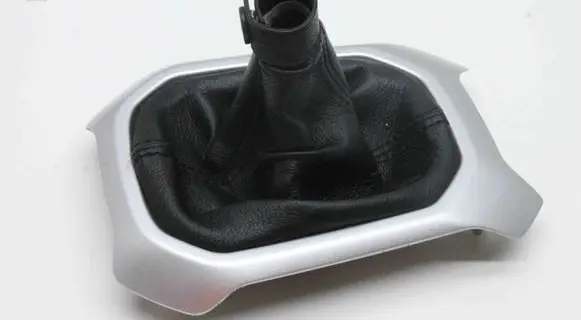 Jeep Renegade Gear shifter surround trim plastic 