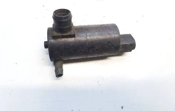 Toyota Yaris Windscreen/windshield washer pump 30357 060515