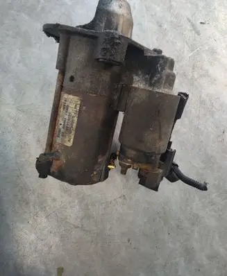Volvo V50 Starter motor 30795400