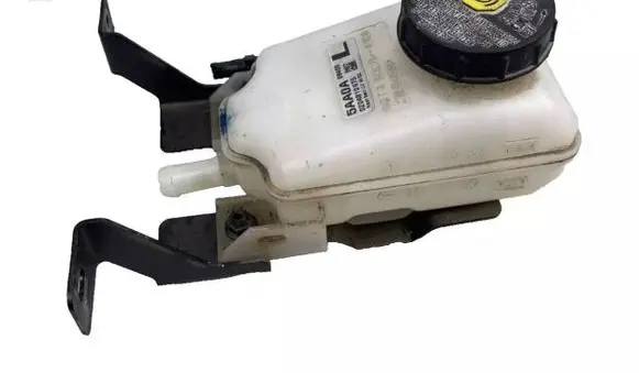 Nissan Murano Z52 Master brake cylinder 97043852 0204810675 5AA0A68400