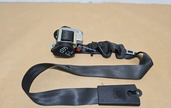 Renault Clio IV Front seatbelt 868854729R 30012013 6160615
