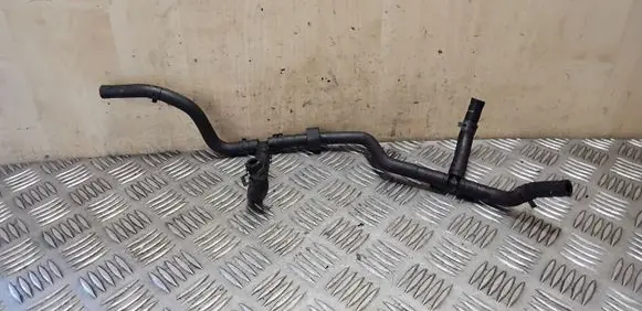 Volkswagen Polo IV 9N3 Engine coolant pipe/hose