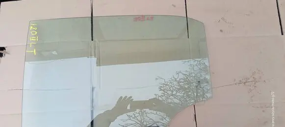 Hyundai i20 (GB IB) Rear door window glass 