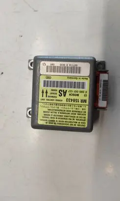 Mitsubishi Carisma Airbag deployment crash/impact sensor 158433 0285001127 00T11840033084