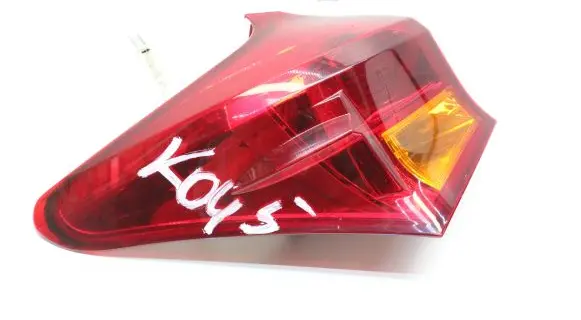 Toyota Auris E180 Rear/tail lights 81556-02730