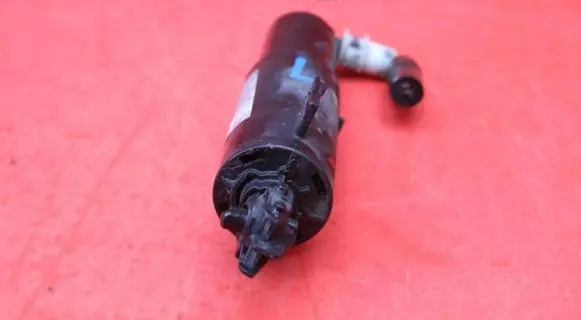 BMW 3 E90 E91 Windshield washer spray nozzle 7179311