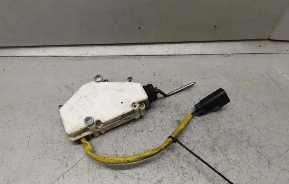Volkswagen Sharan Central locking motor 7M0959775C 95VW9B241AB