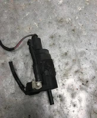 Windscreen/windshield washer pump