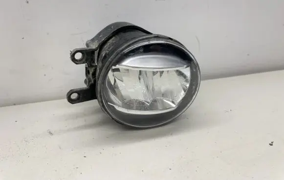 Lexus GS 250 350 300H 450H Front fog light 8121048051