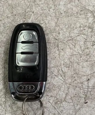 Audi A8 S8 D4 4H Ignition key/card 