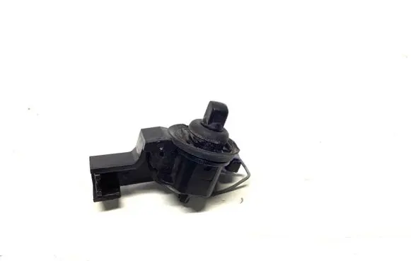 Fuel tank cap lock