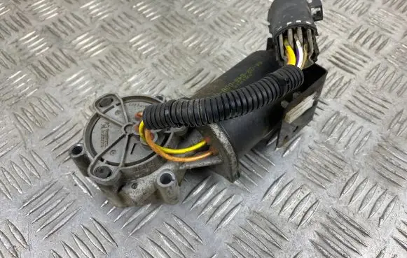 SsangYong Rexton Gearbox-reducer motor 4408648008B