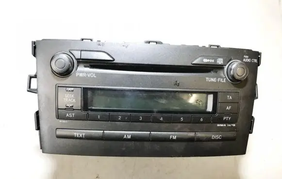 Toyota Auris 150 Radio/CD/DVD/GPS head unit 8612002520 1220008900b101