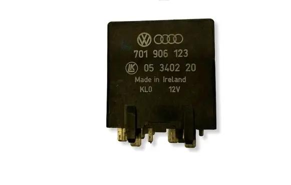 Volkswagen Transporter - Caravelle T4 Glow plug pre-heat relay 701906123 05340220