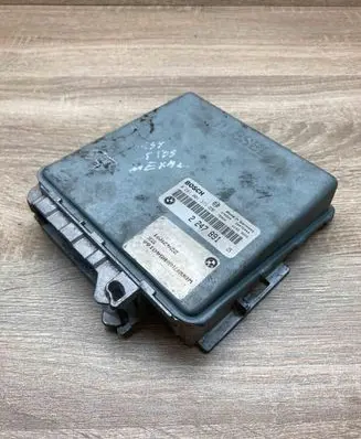 BMW 5 E39 Engine control unit/module ECU 2247891 0281001373