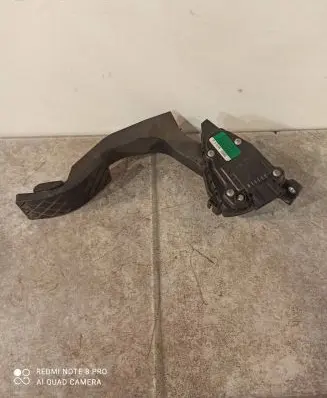 Audi A8 S8 D3 4E Accelerator throttle pedal 4E1723523E F30015601 6PV00802642