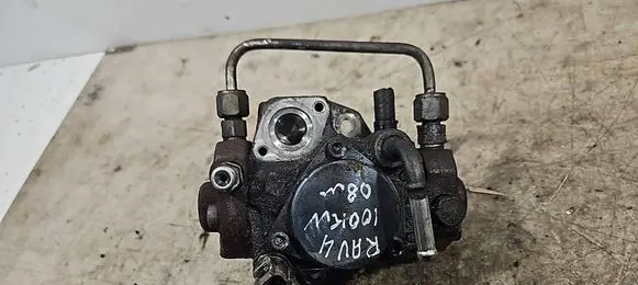 Toyota RAV 4 (XA30) Fuel injection high pressure pump 221000R010 HU2940000314