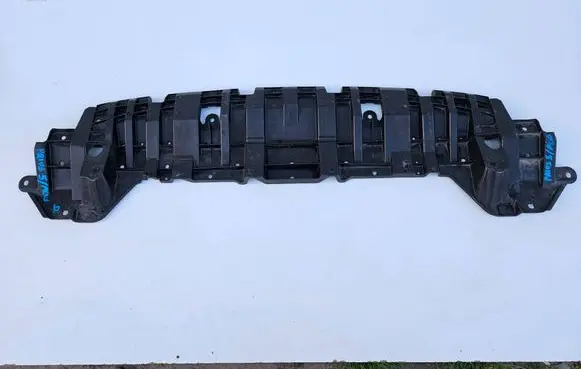 Toyota Prius+ (ZVW40) Front bumper skid plate/under tray 52618-47060