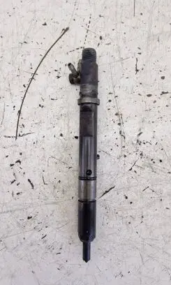 Audi A4 S4 B6 8E 8H Fuel injector 059130201F