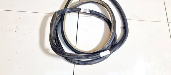 Audi A3 S3 8P Rubber seal front coupe door 