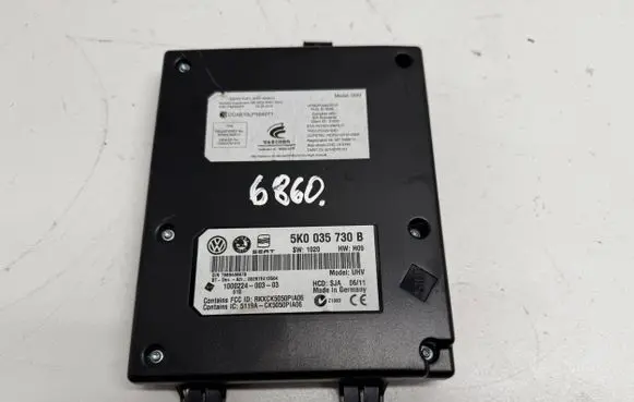 Volkswagen Touran II Bluetooth control unit module 5K0035730B