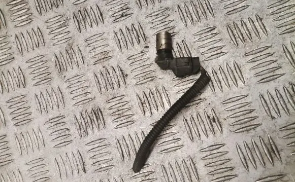 Volvo S80 Crankshaft position sensor 30713485
