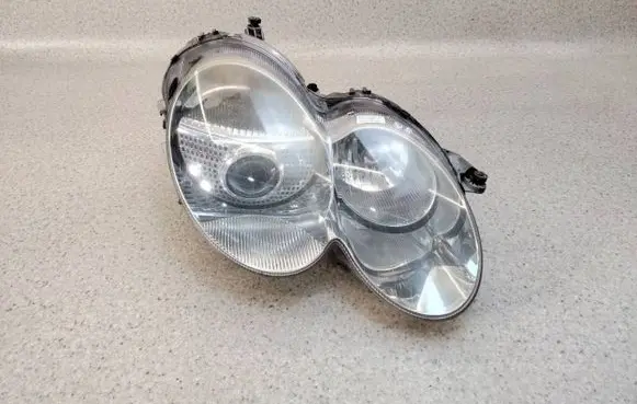 Mercedes-Benz SL R230 Headlight/headlamp A2308206261 0301176678