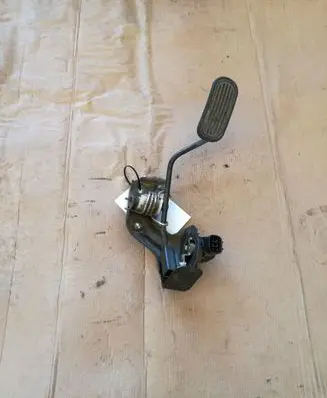 Toyota Corolla Verso E121 Accelerator throttle pedal 8928147010