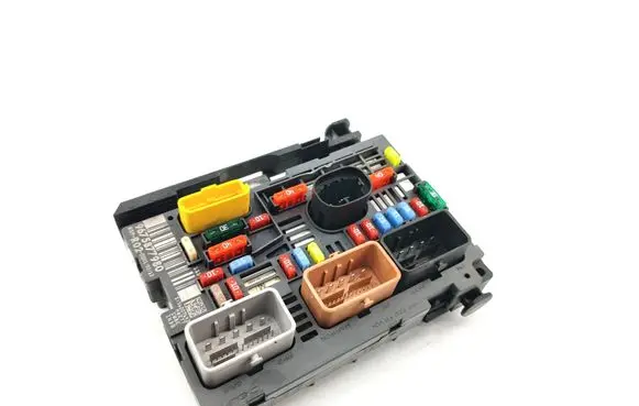 Citroen Berlingo Fuse box set 9675877980