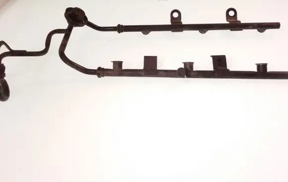 Chrysler 300M Fuel main line pipe 1860E11783