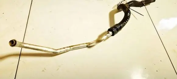 Engine coolant pipe/hose