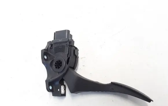 Volvo V60 Accelerator throttle pedal 31329060