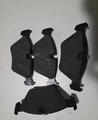 BMW 5 E34 Brake pads (front) 90r01204044